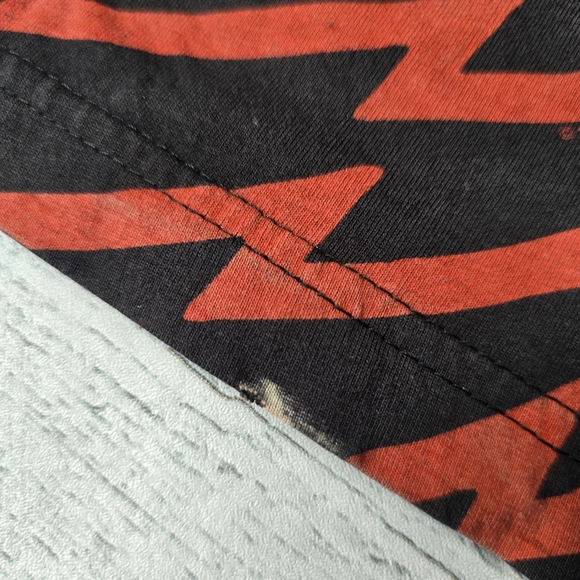 KISS Rock And Roll Over Short Sleeved Cut Out Back/Sleeves Shirt Womens Small - Picture 7 of 13